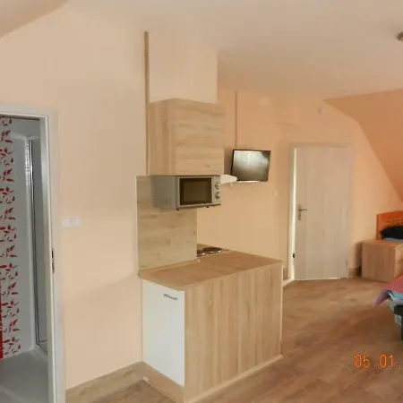 Amalka Cernin Apartment *